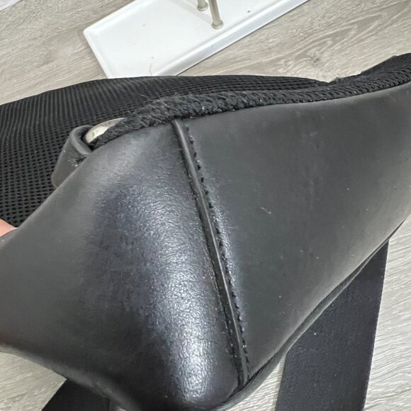 COACH Terrain Pack Sling Bag Perforated Leather F56877 - Picture 5 of 6